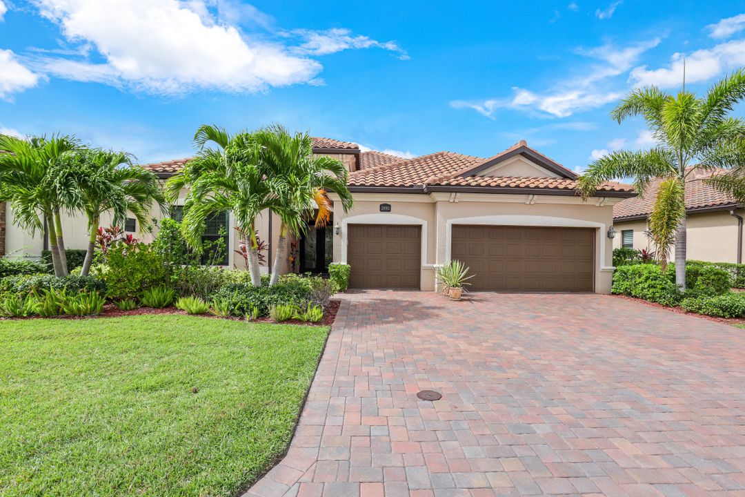 28082 Kerry Ct, Bonita Springs, FL 34135