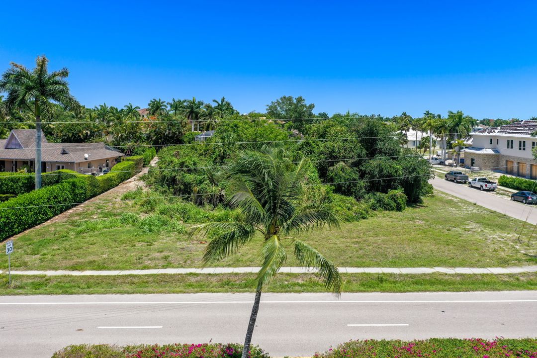 849 S Barfield Dr, Marco Island, FL 34145