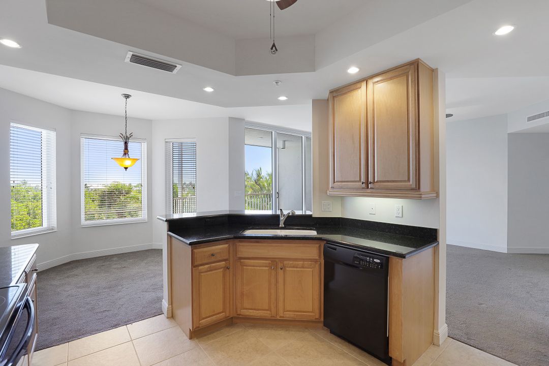 4182 Bay Beach Ln #743, Fort Myers Beach, FL 33931
