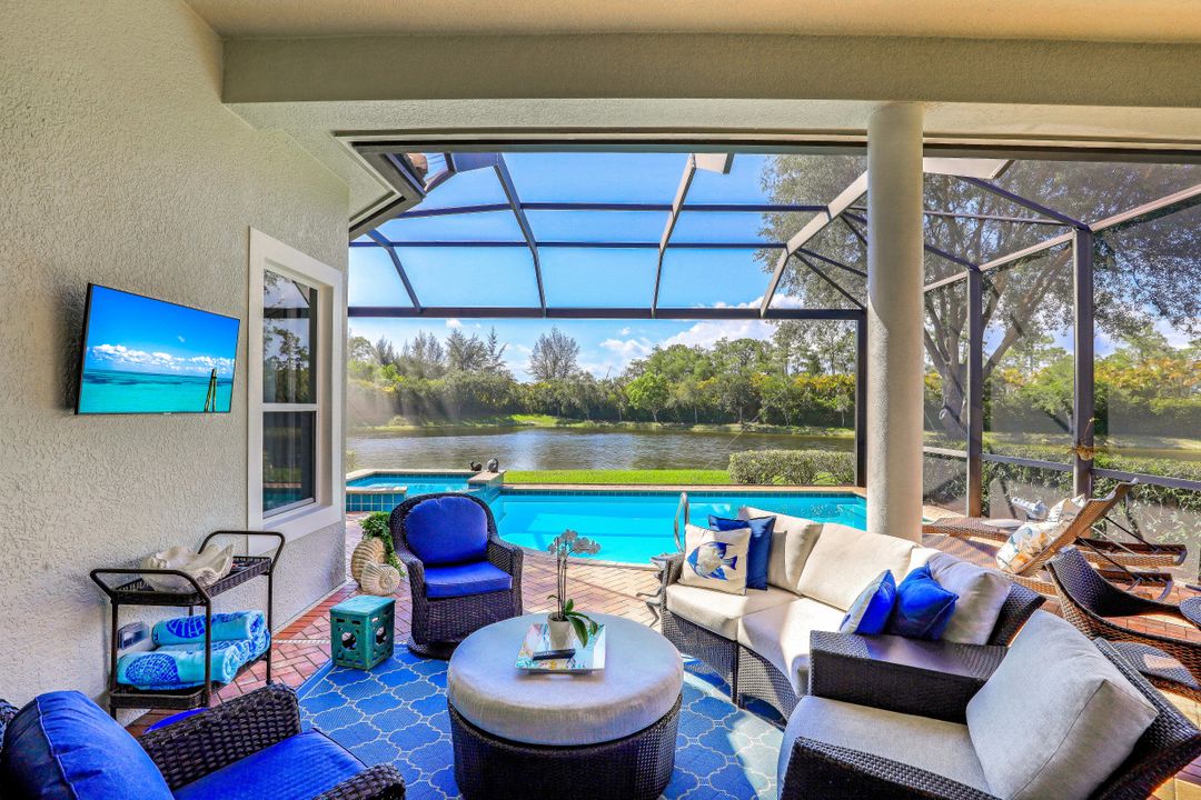 3086 Aviamar Cir, Naples, FL 34114