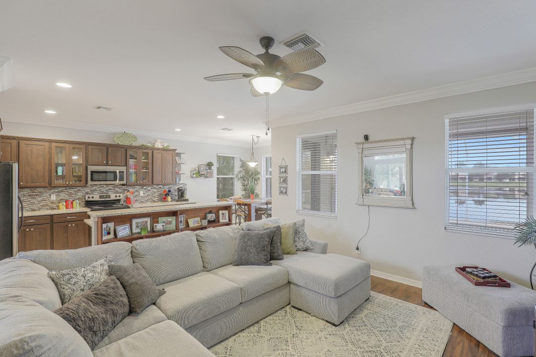 8313 Sumner Ave, Fort Myers, FL 33908