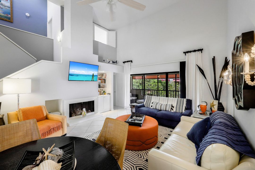 523 Serendipity Dr #523, Naples, FL 34108