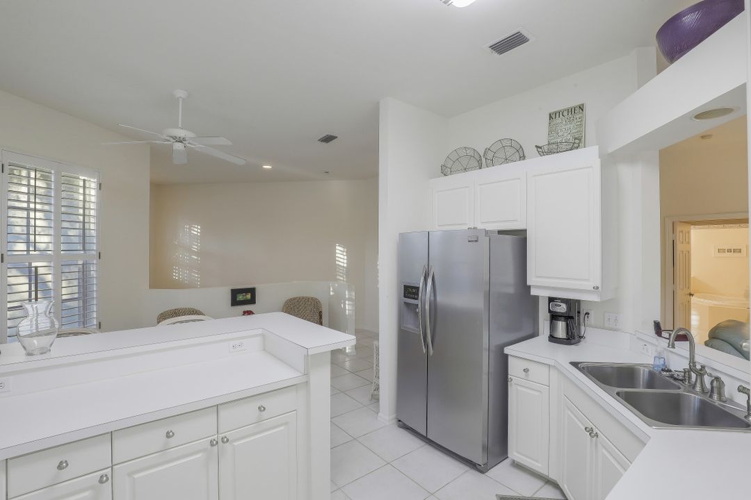 1090 Egrets Walk Cir #202, Naples, FL 34108