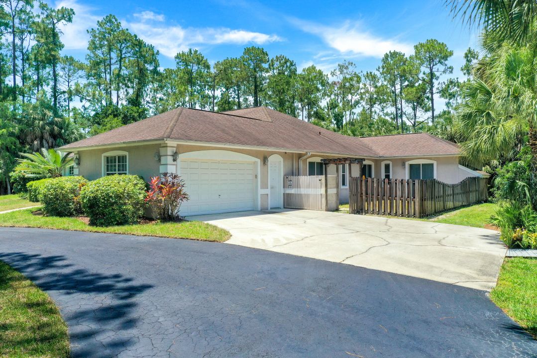 4075 1st Ave SW, Naples, FL 34119