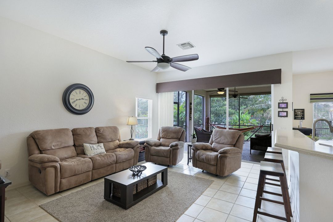 2157 Cape Heather Cir, Cape Coral, FL 33991