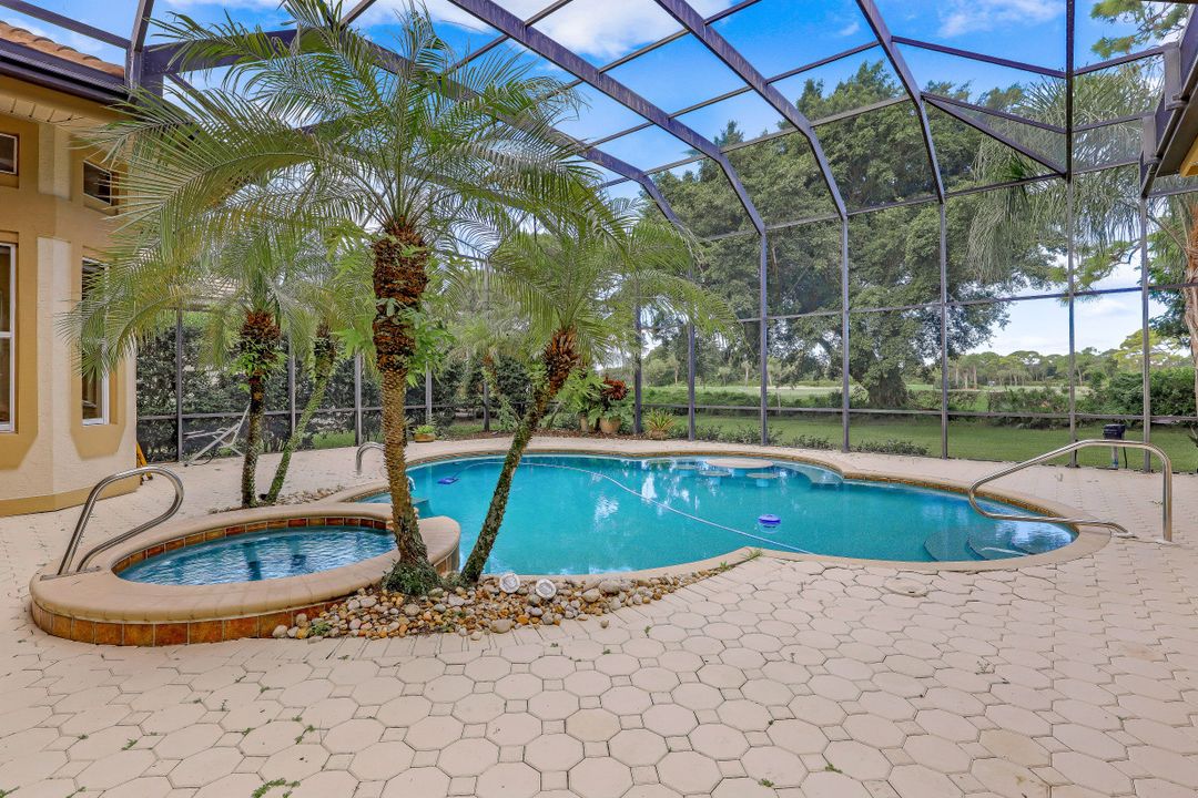 25060 Pennyroyal Dr, Bonita Springs, FL 34134