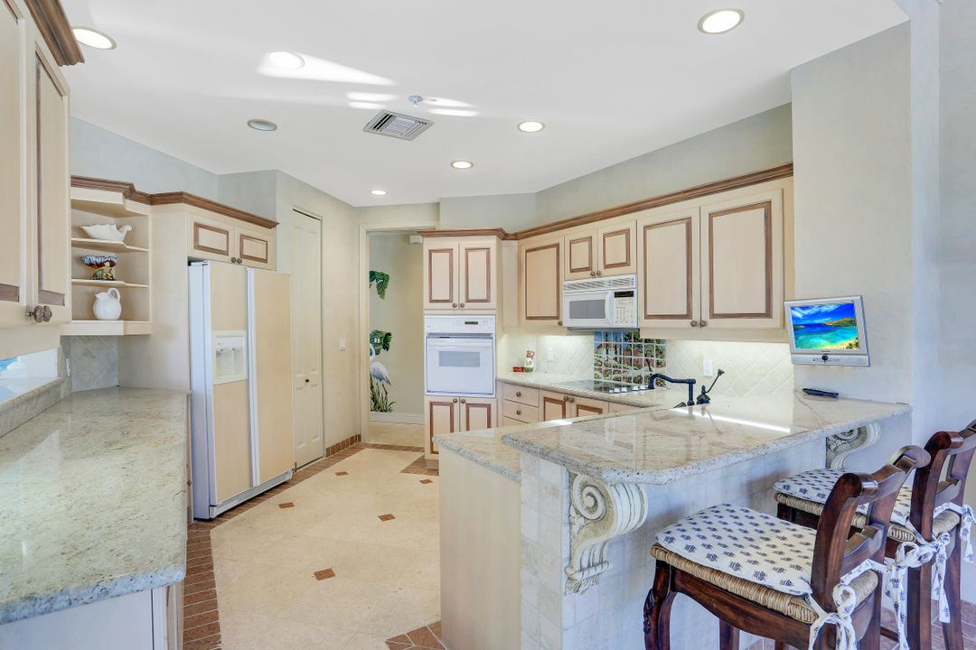 4751 Bonita Bay Blvd #201, Bonita Springs, FL 34134