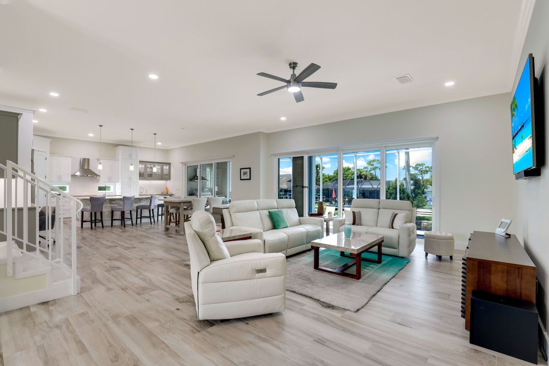 27050 Flamingo Dr, Bonita Springs, FL 34135