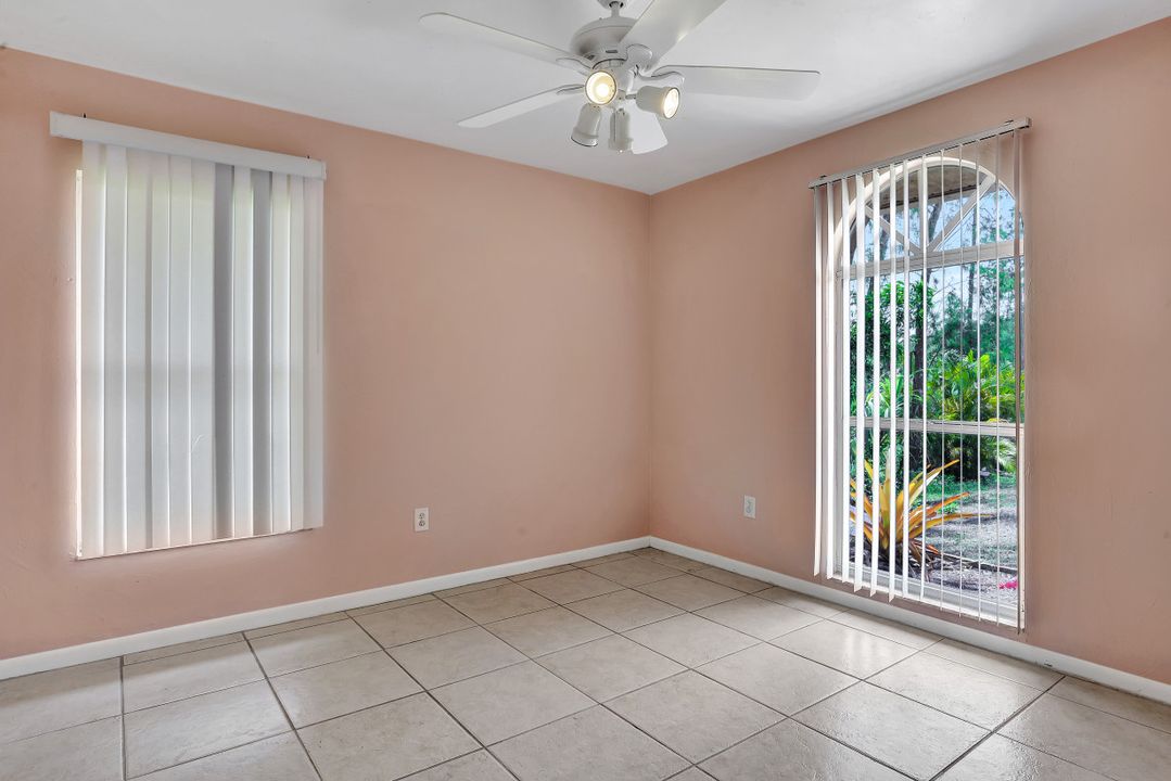 6581 Sable Ridge Ln, Naples, FL 34109