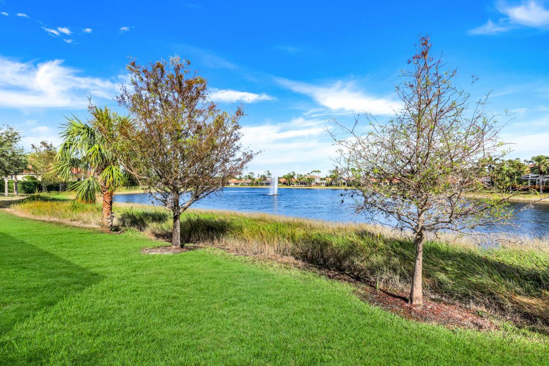 9400 La Bianco St, Fort Myers, FL 33967