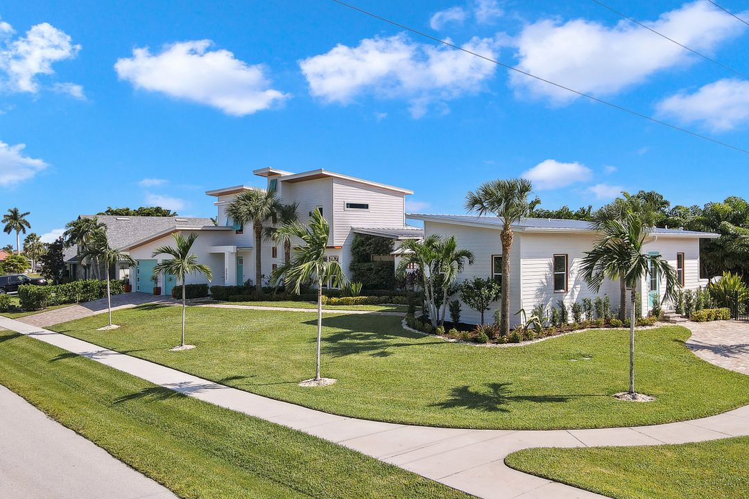 255 Columbus Way, Marco Island, FL 34145