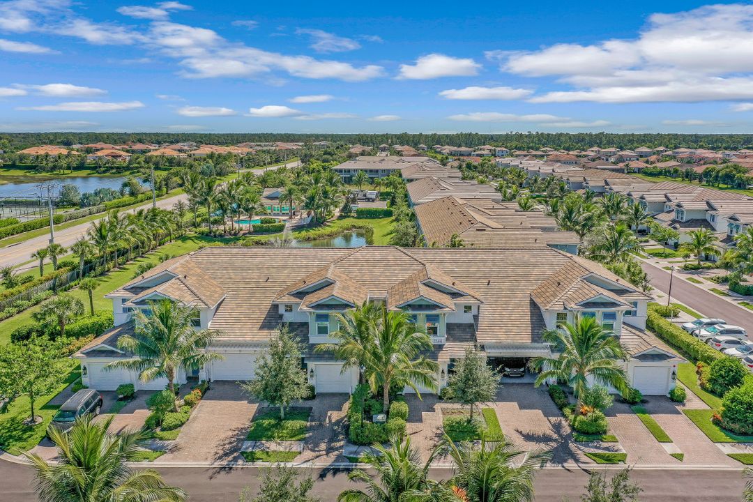 2344 Sheen Ln #305, Naples, FL 34120
