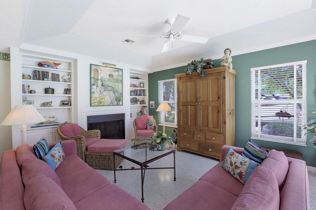 427 Nassau Ct, Marco Island, FL 34145