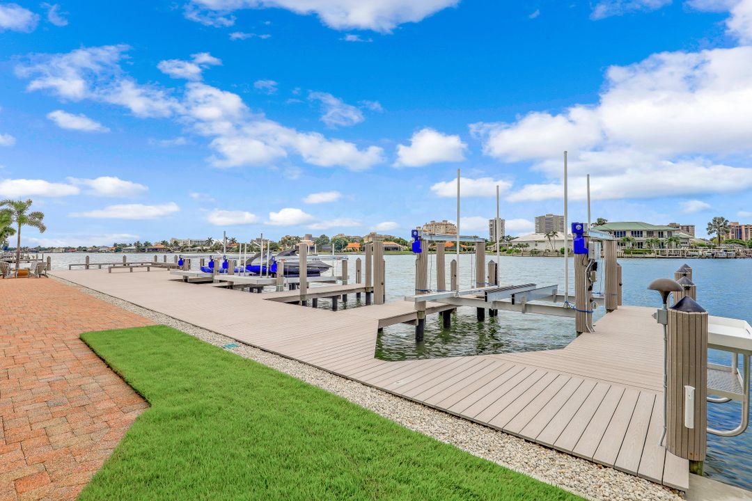 1001 Coronado Ct, Marco Island, FL 34145