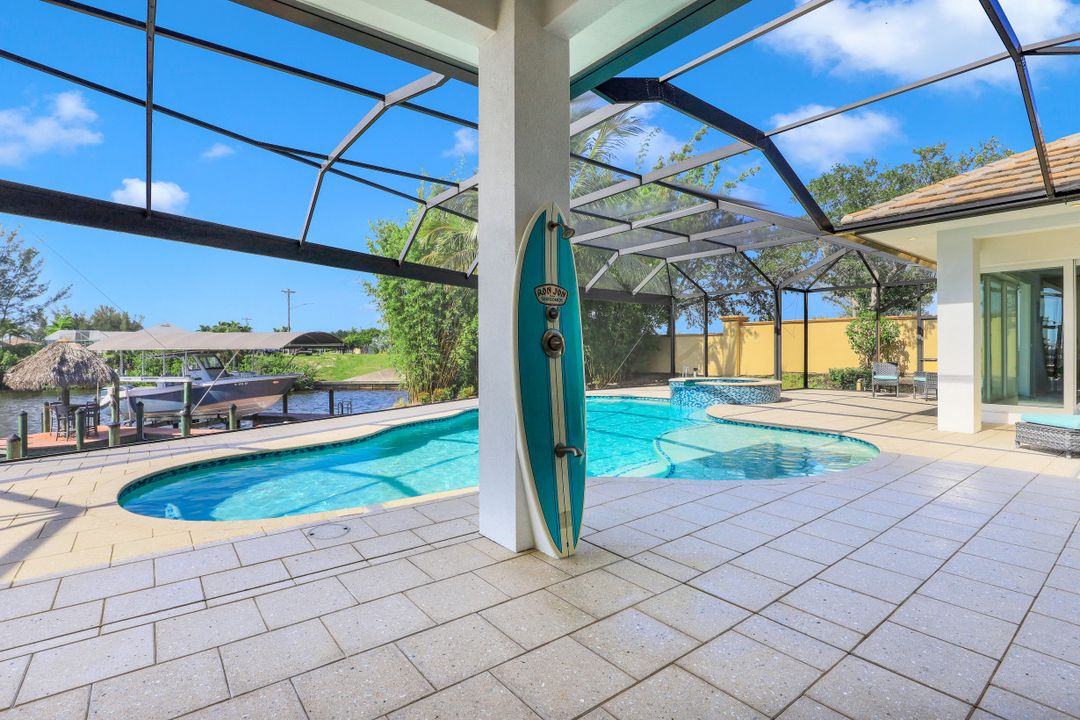 921 W Cape Estates Cir, Cape Coral, FL 33993