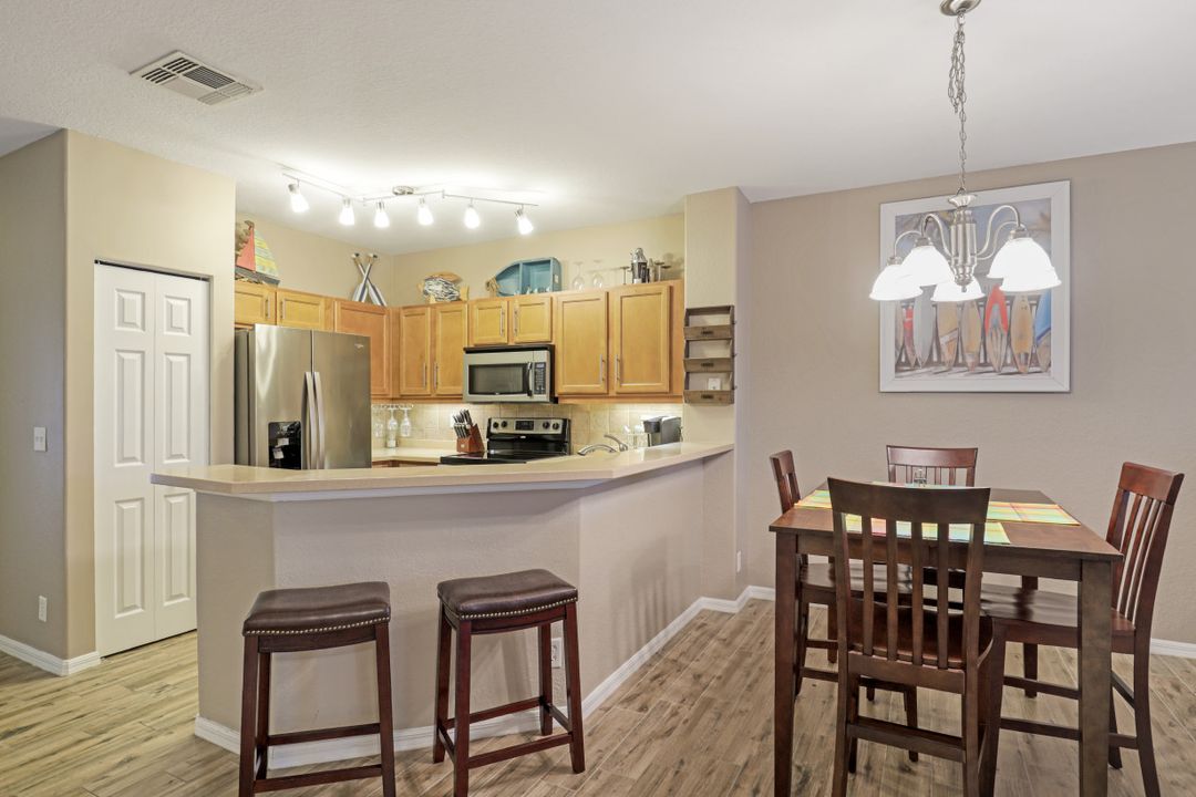 10063 Pacific Pines Ave, Fort Myers, FL 33966