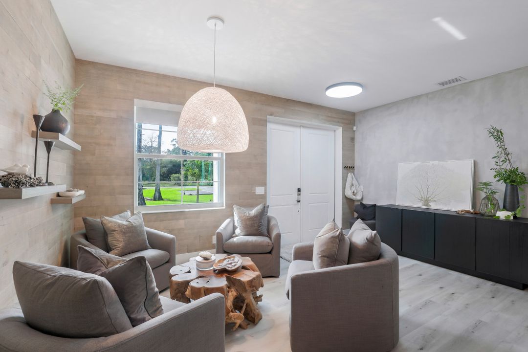 5995 Lancewood Way, Naples, FL 34116