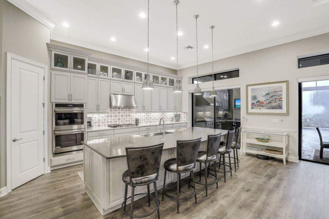 9392 Rapallo St, Naples, FL 34119