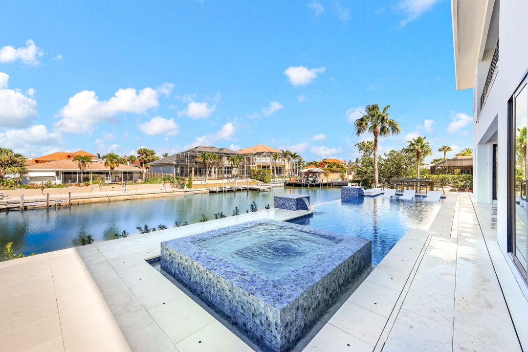 469 Germain Ave, Naples, FL 34108