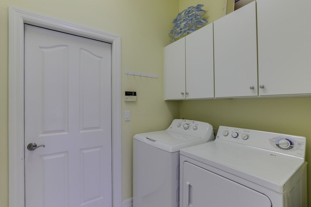 24761 Goldcrest Dr, Bonita Springs, FL 34134