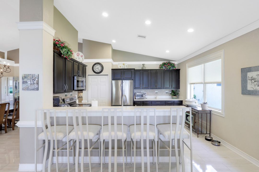 2108 Par Dr, Naples, FL 34120