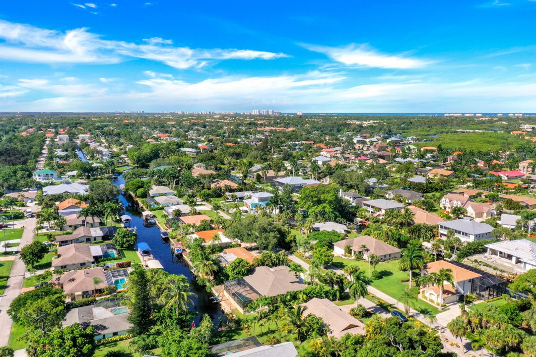 27011 Homewood Dr, Bonita Springs, FL 34135