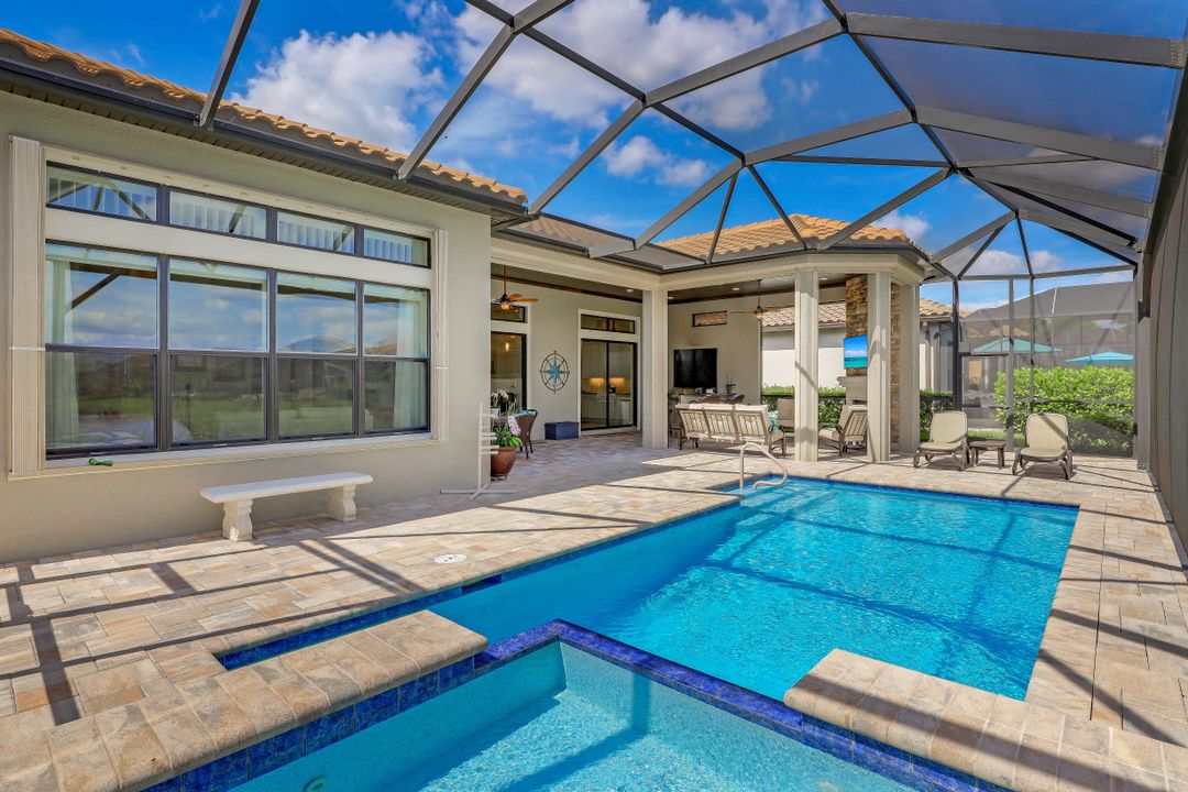 9418 Galliano Ter, Naples, FL 34119