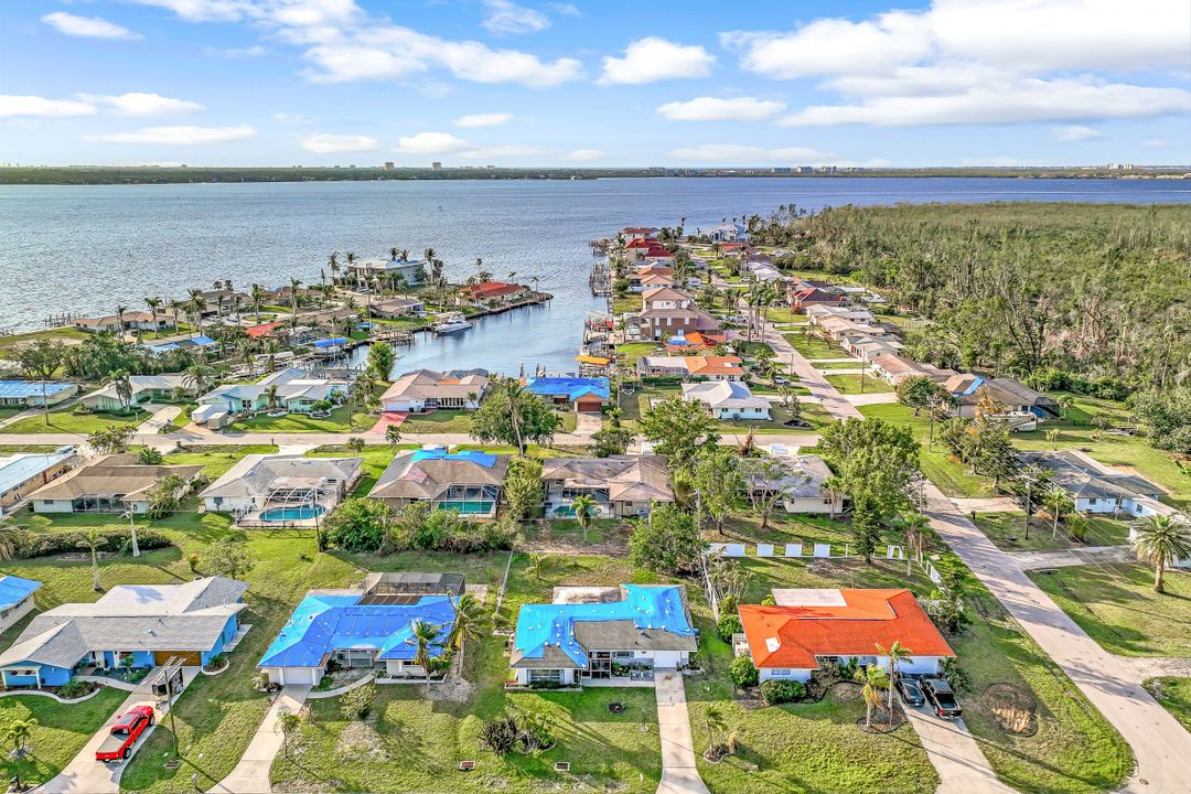 122 SW 59th St, Cape Coral, FL 33914