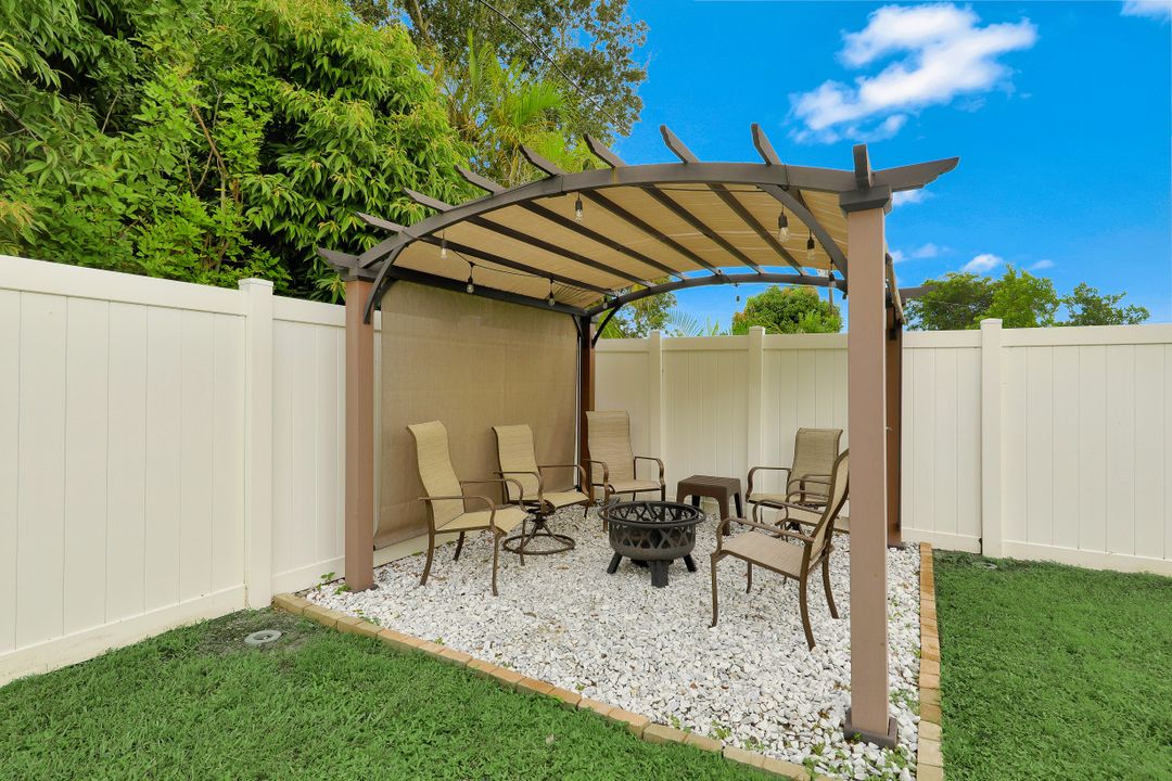 3006 SW 1st Pl, Cape Coral, FL 33914