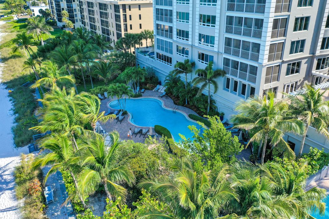 9235 Gulf Shore Dr #501, Naples, FL 34108