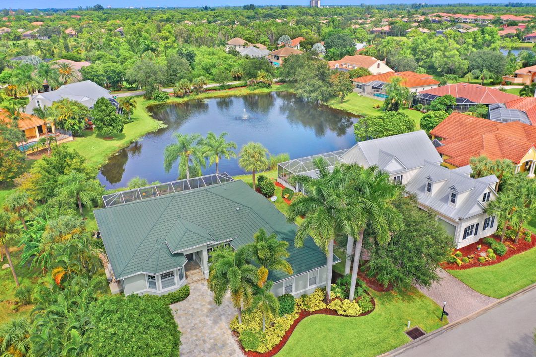 8708 S Lake Cir, Fort Myers, FL 33908