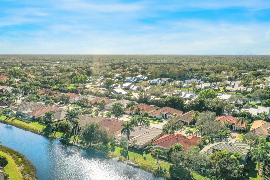 4899 Rustic Oaks Cir, Naples, FL 34105