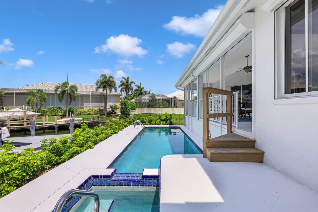 370 Cottage Ct, Marco Island, FL 34145