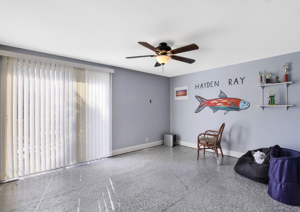 431 12th Ave NW, Naples, FL 34120