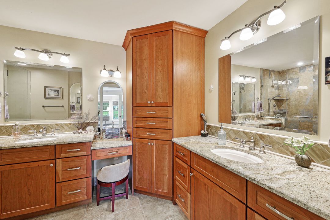 3584 Windjammer Cir #1703, Naples, FL 34112