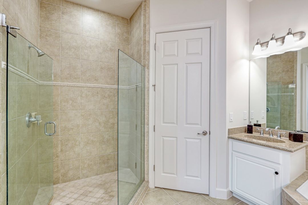 9512 Ironstone Terrace #202, Naples, FL 34120