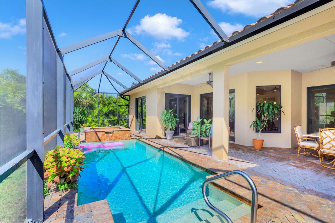 808 Seagrape Dr, Marco Island, FL 34145