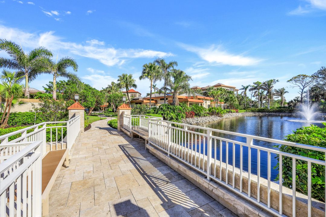 6770 Pelican Bay Blvd #242, Naples, FL 34108