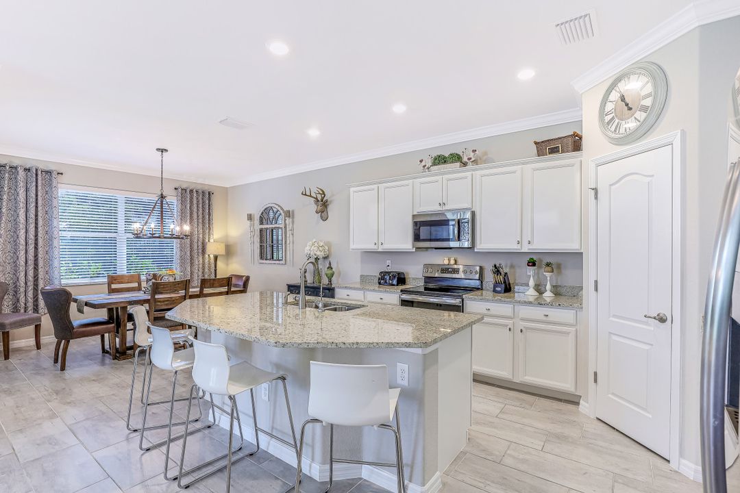 10426 Prato Dr, Fort Myers, FL 33913