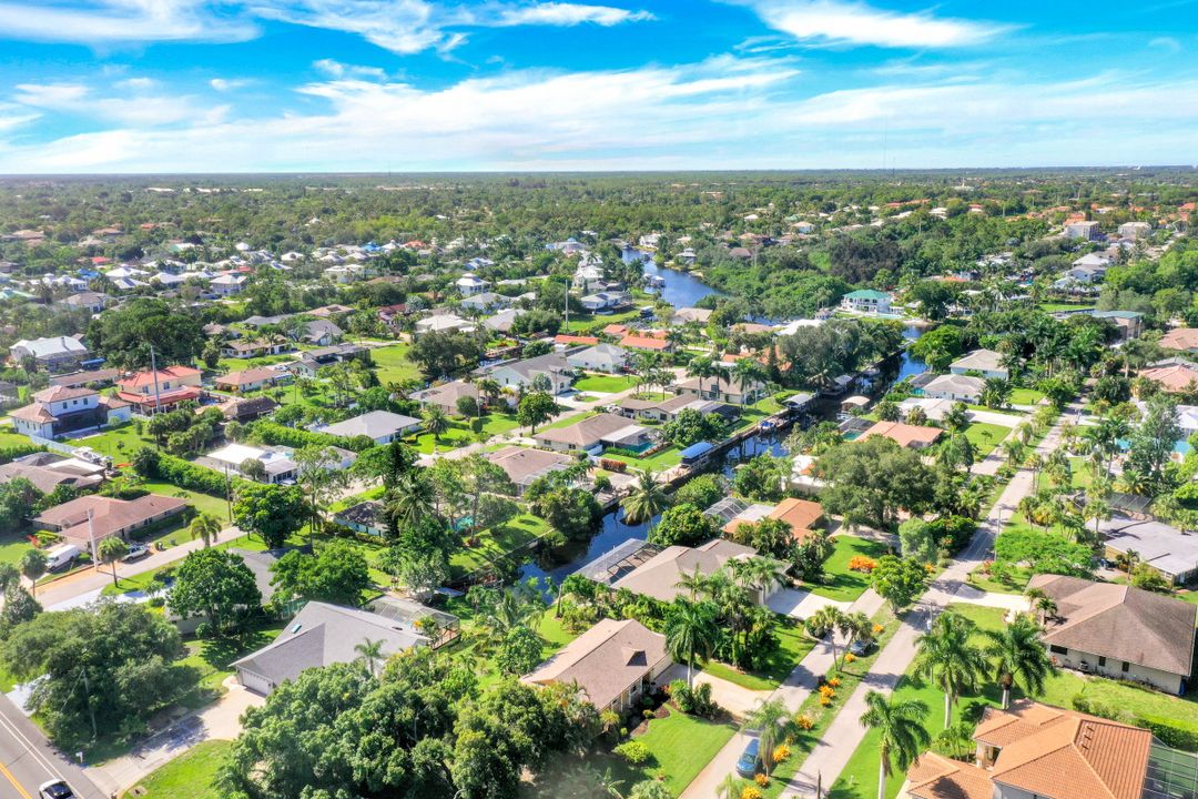 27011 Homewood Dr, Bonita Springs, FL 34135