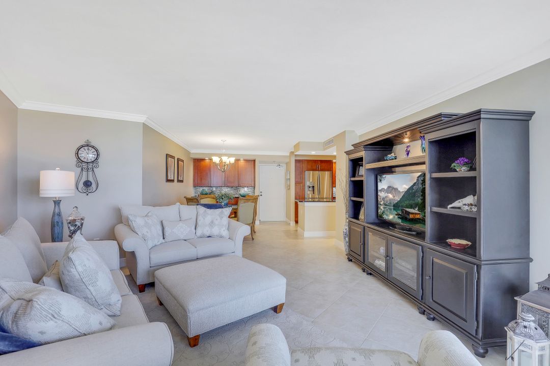 320 Seaview Ct #808, Marco Island, FL 34145