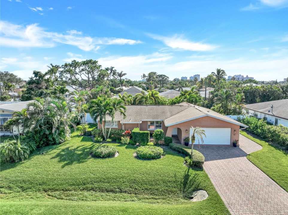 580 105th Ave N, Naples, FL 34108