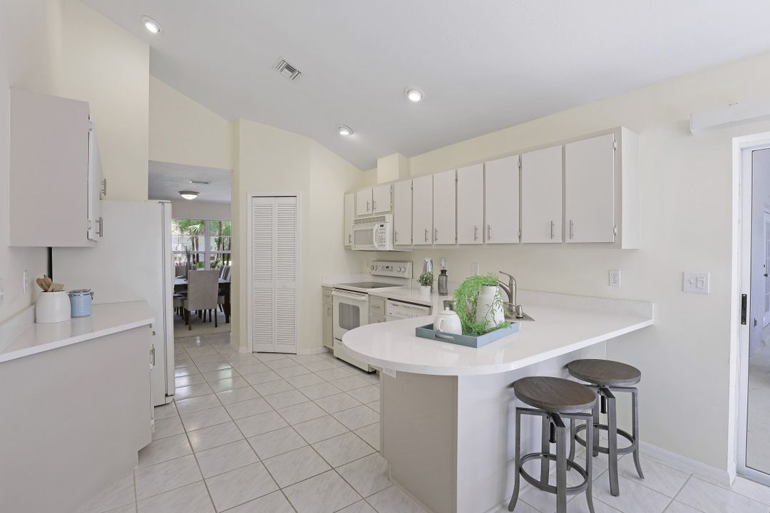 11412 Waterford Village Dr, Fort Myers, FL 33913