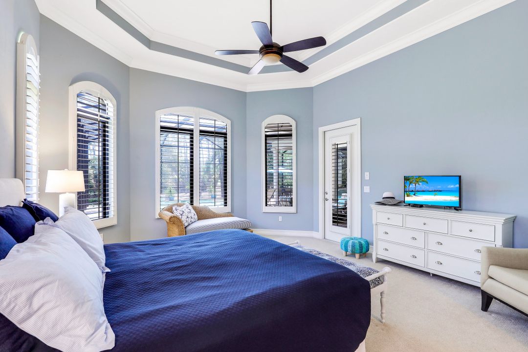 7413 Byrons Way, Naples, FL 34113