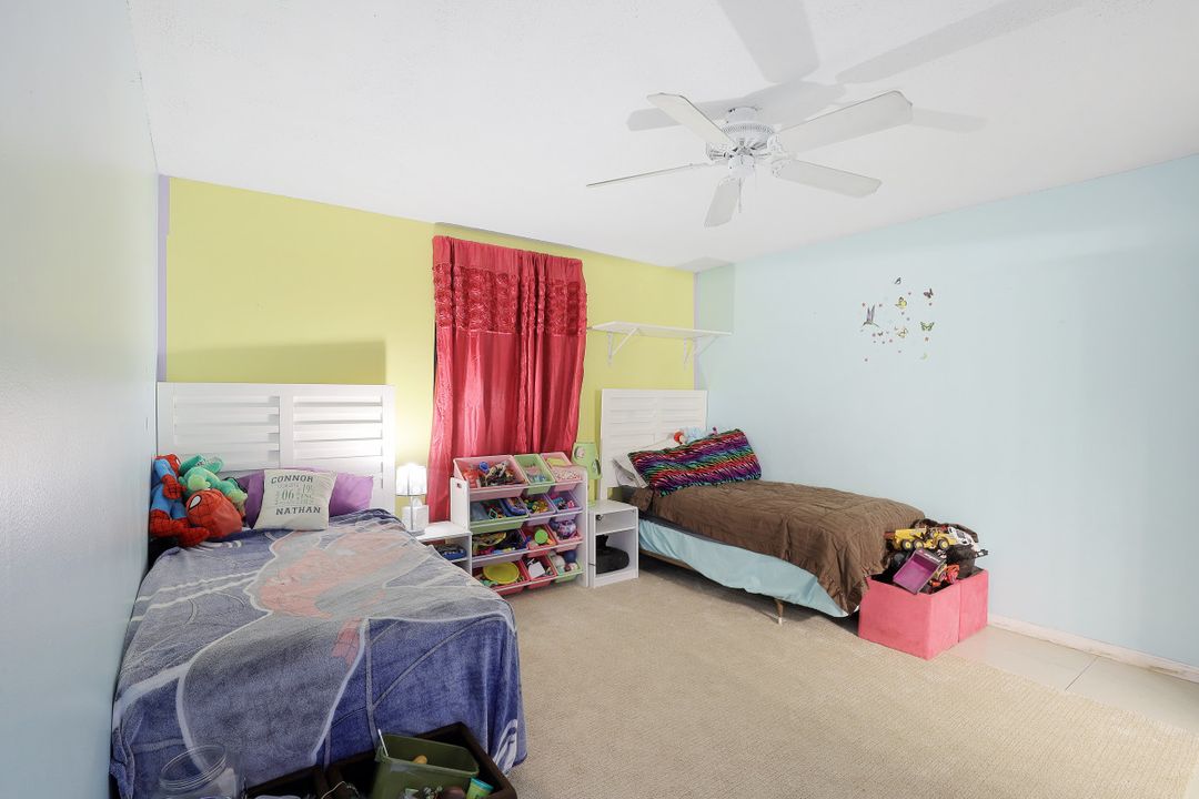 2690 64th St SW, Naples, FL 34105