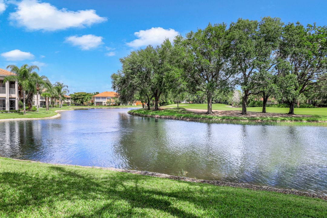 9111 Las Maderas Dr, Bonita Springs, FL 34135