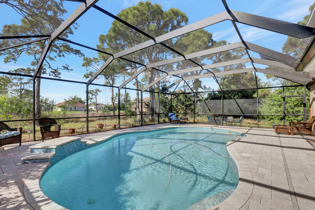 2806 Embers Pkwy W, Cape Coral, FL 33993