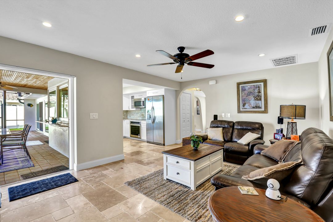 1803 SE 45th St, Cape Coral, FL 33904