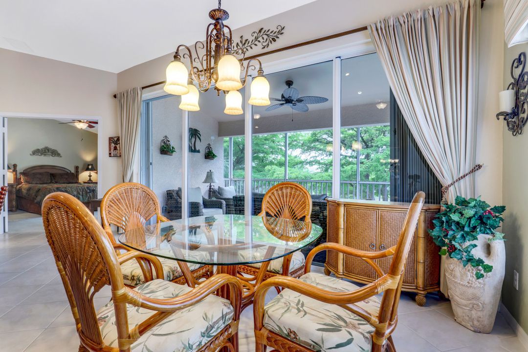 5610 Sherborn Dr #202, Naples, FL 34110