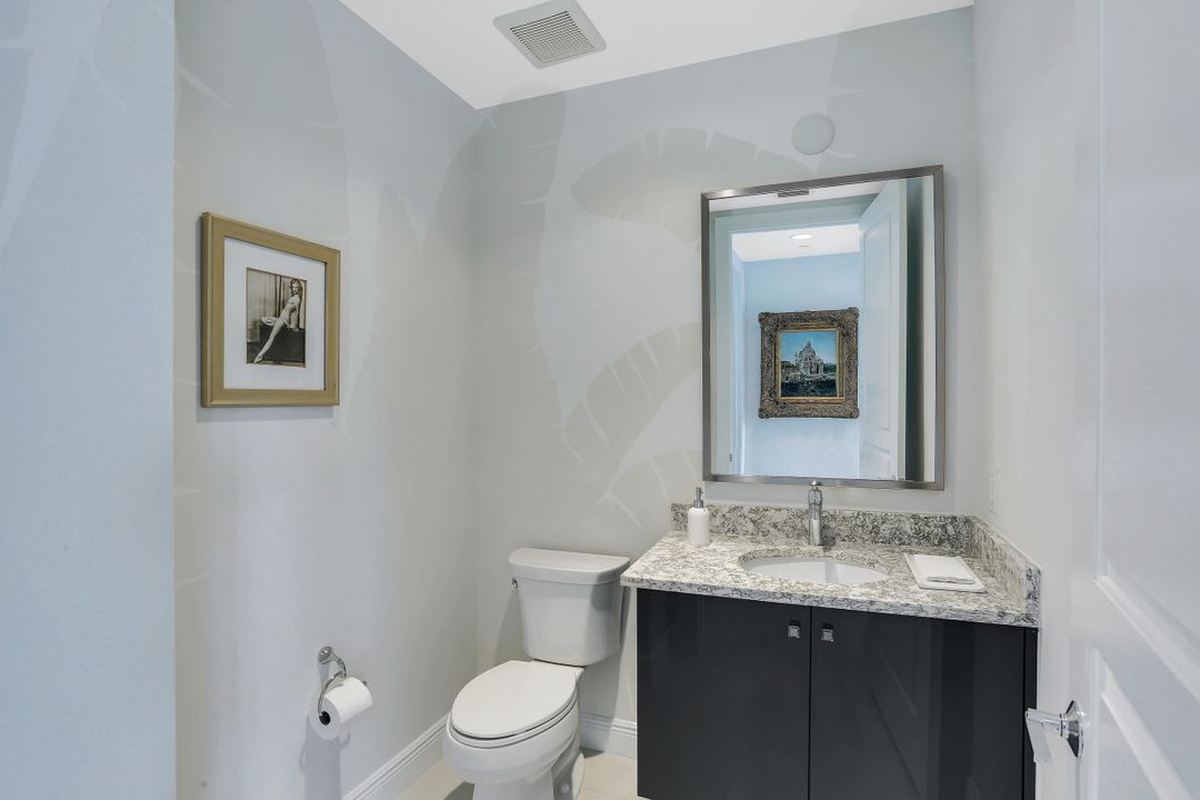 16390 Viansa Way #102, Naples, FL 34110